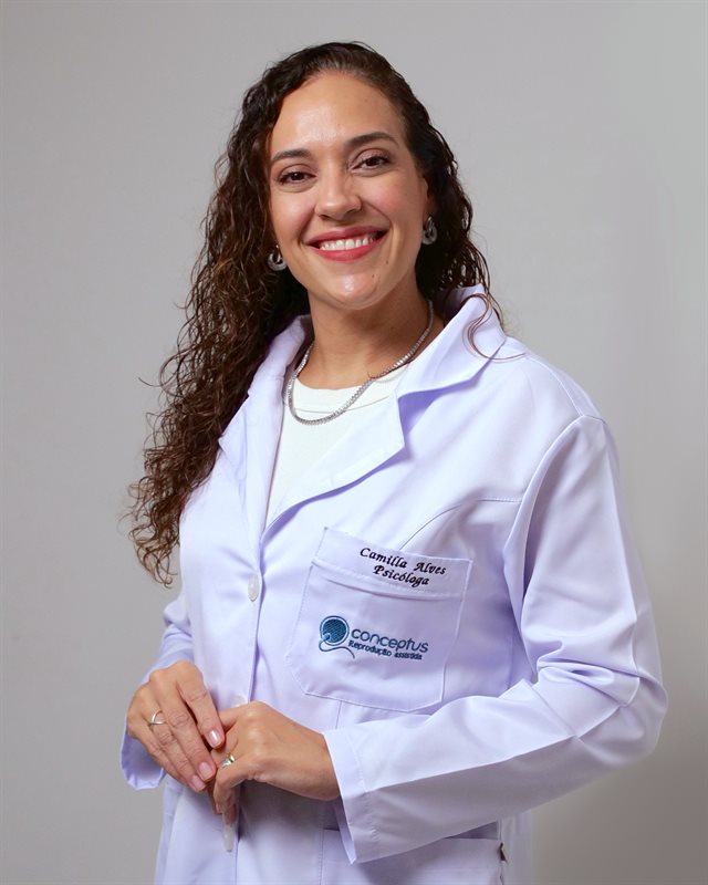 Dra. Camilla Alves